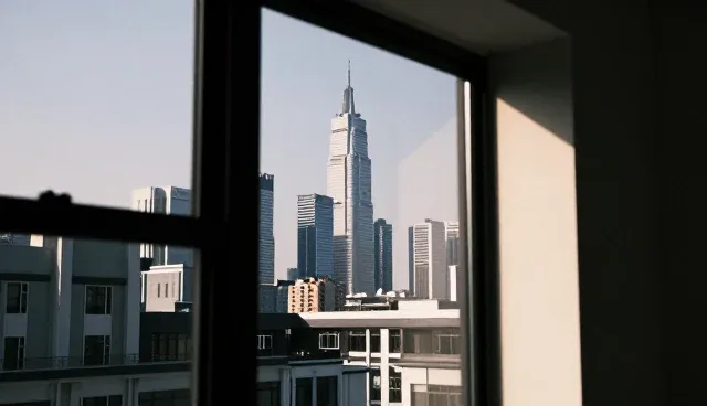 官网建设选型建议:明确维护策略与应用场景